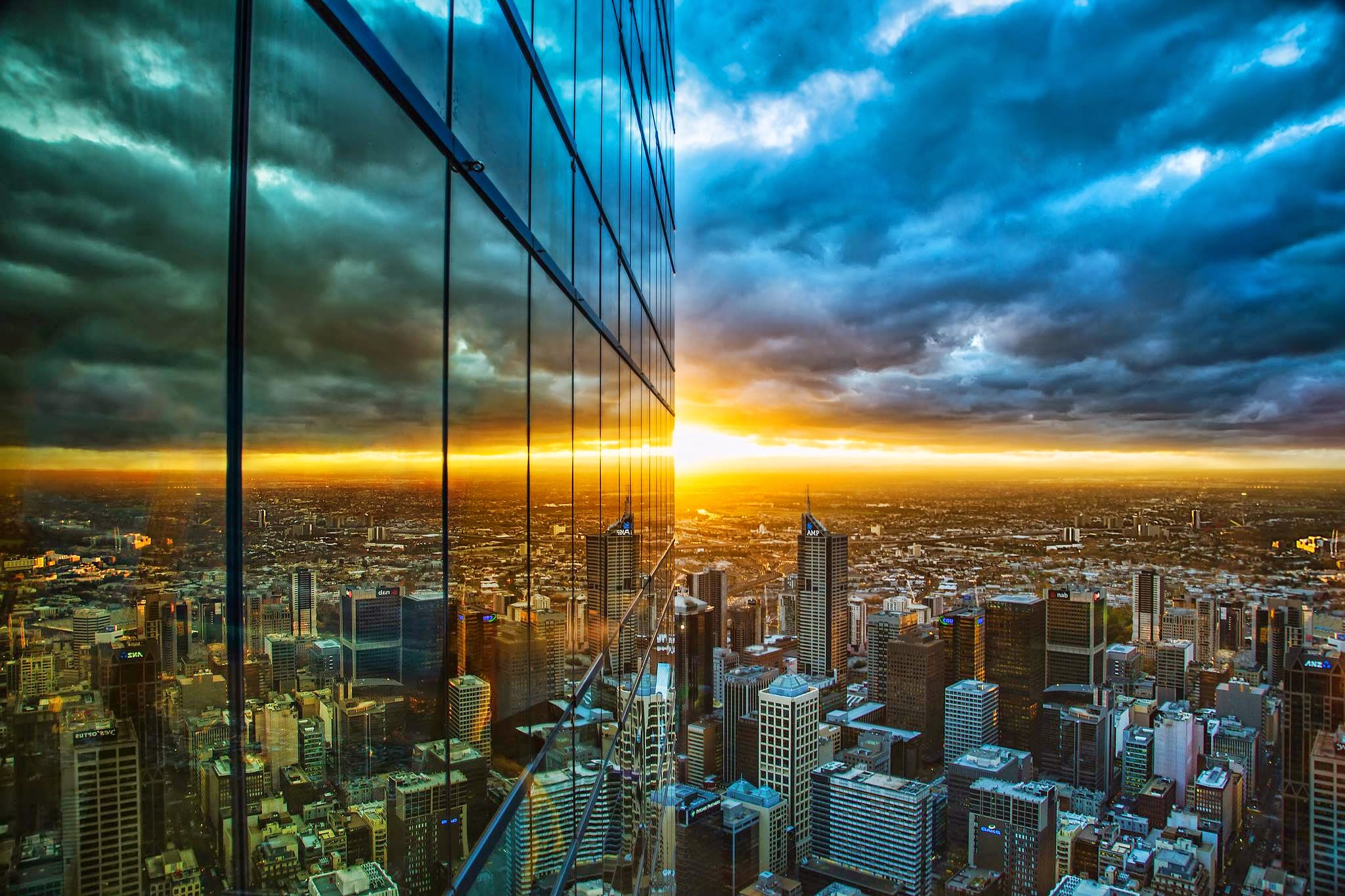 Melbourne skyline at sunset